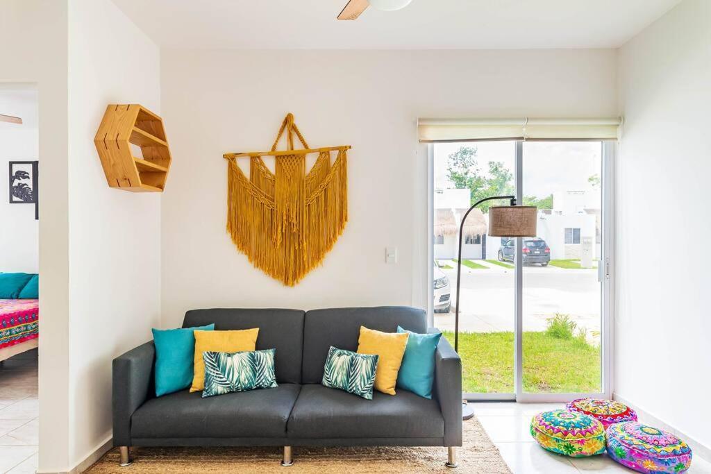 Lovely Cozy Apt W/Pool 2 Bedrooms. Great Location! 푸에르토 모렐로스 외부 사진