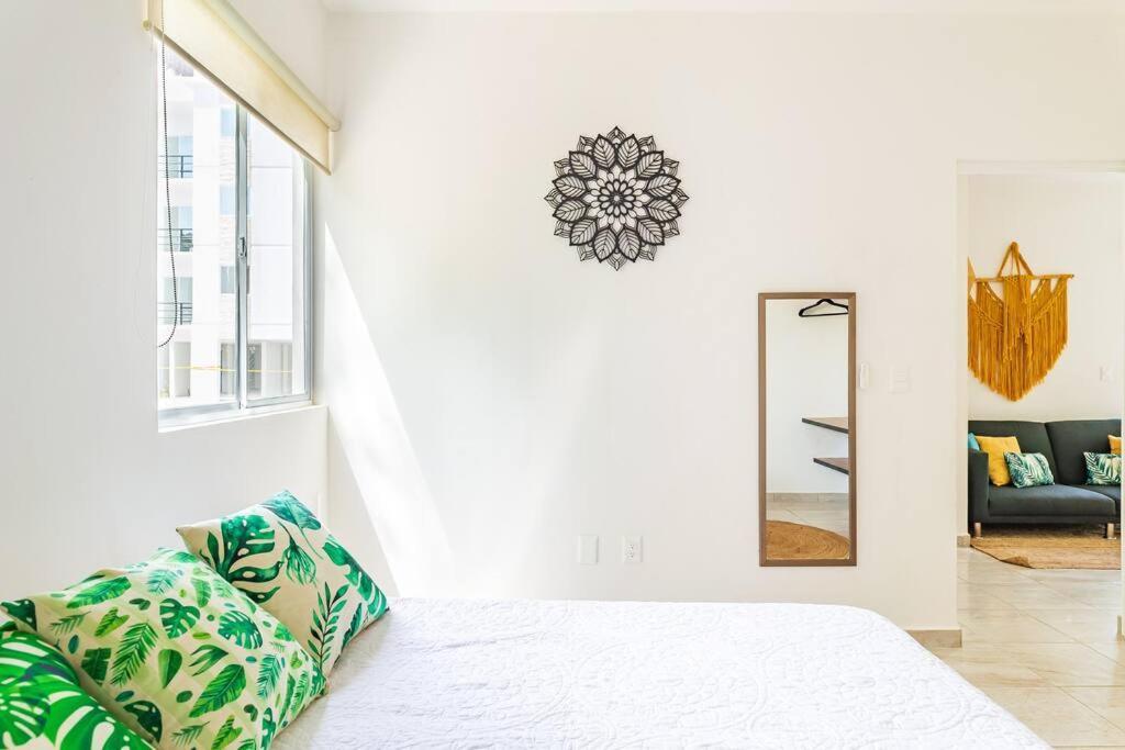 Lovely Cozy Apt W/Pool 2 Bedrooms. Great Location! 푸에르토 모렐로스 외부 사진
