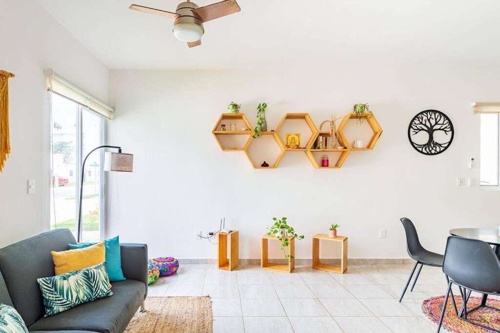 Lovely Cozy Apt W/Pool 2 Bedrooms. Great Location! 푸에르토 모렐로스 외부 사진