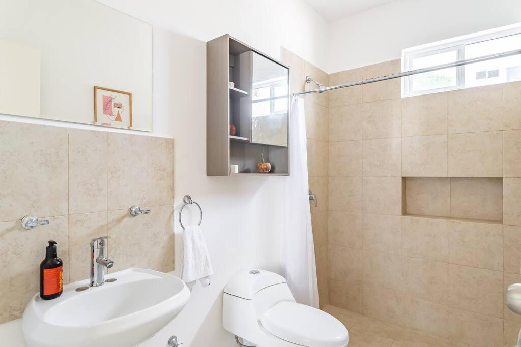 Lovely Cozy Apt W/Pool 2 Bedrooms. Great Location! 푸에르토 모렐로스 외부 사진