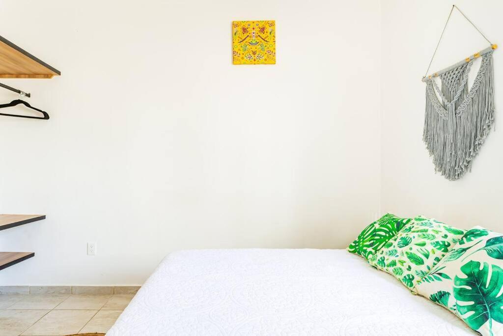 Lovely Cozy Apt W/Pool 2 Bedrooms. Great Location! 푸에르토 모렐로스 외부 사진