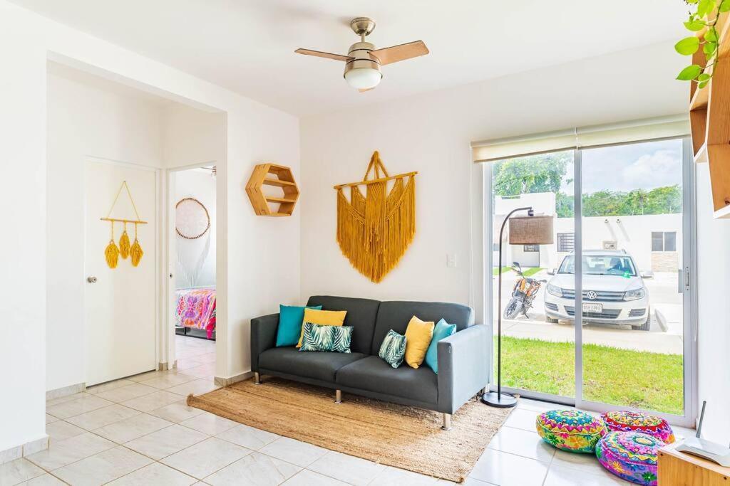 Lovely Cozy Apt W/Pool 2 Bedrooms. Great Location! 푸에르토 모렐로스 외부 사진